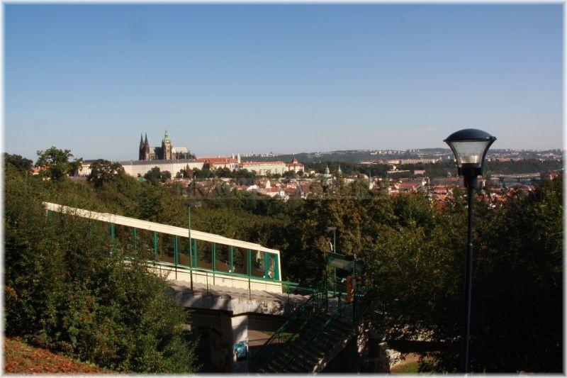 Nebozizek Hotel A Restaurant Praga Esterno foto